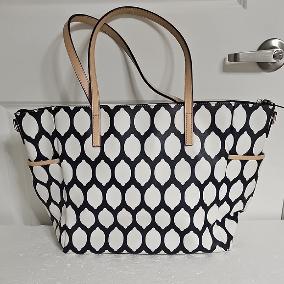 KATE SPADE 🔥🔥HOST PICK🔥🔥Large Lemon Print  Diaper Bag or Tote Bag - Picture 3 of 14